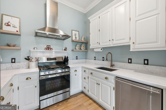 437 Belted Kingfisher Lane, Richmond Hill, GA 31324