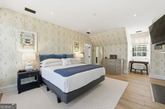 437 Belted Kingfisher Lane, Richmond Hill, GA 31324