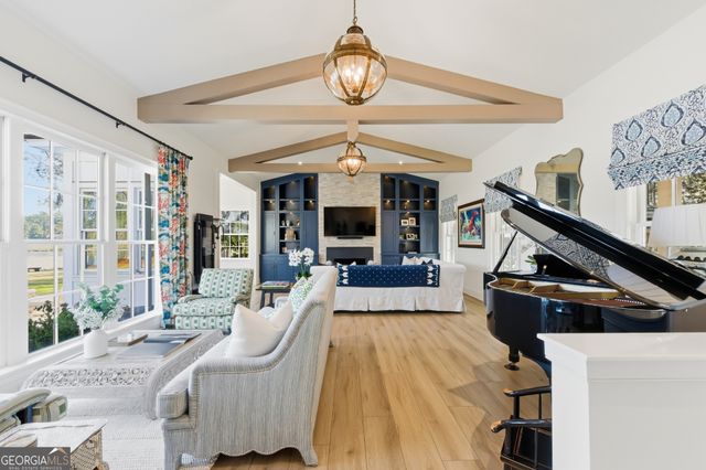 437 Belted Kingfisher Lane, Richmond Hill, GA 31324