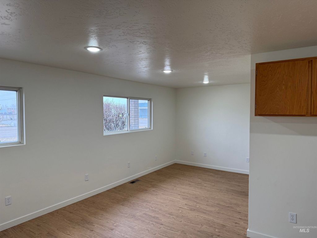 314 Badiola Street, Caldwell, ID 83605 photo 13