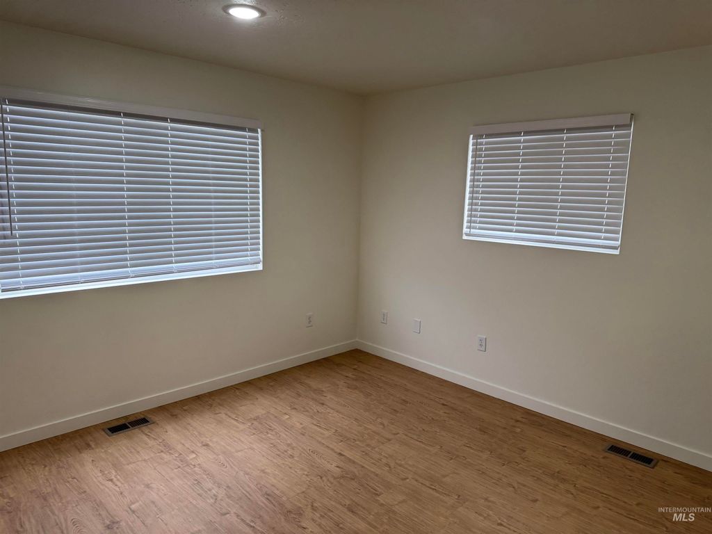 314 Badiola Street, Caldwell, ID 83605 photo 7