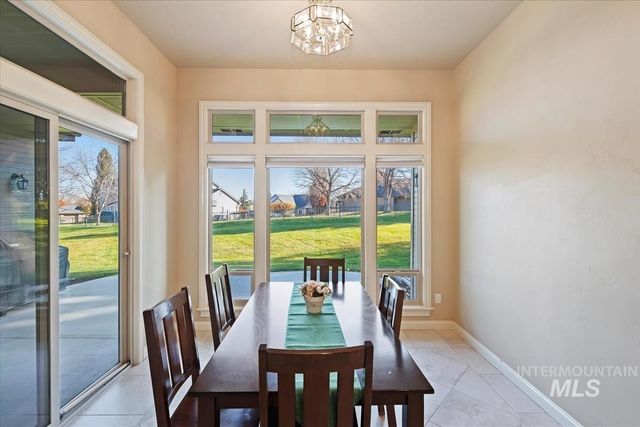 2804 S Island Dr, Nampa, ID 83686