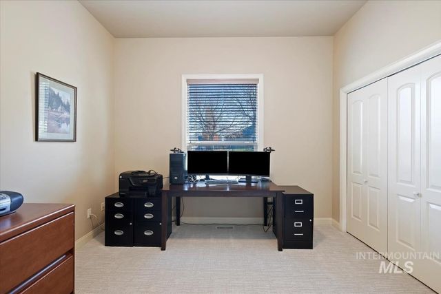 2804 S Island Dr, Nampa, ID 83686