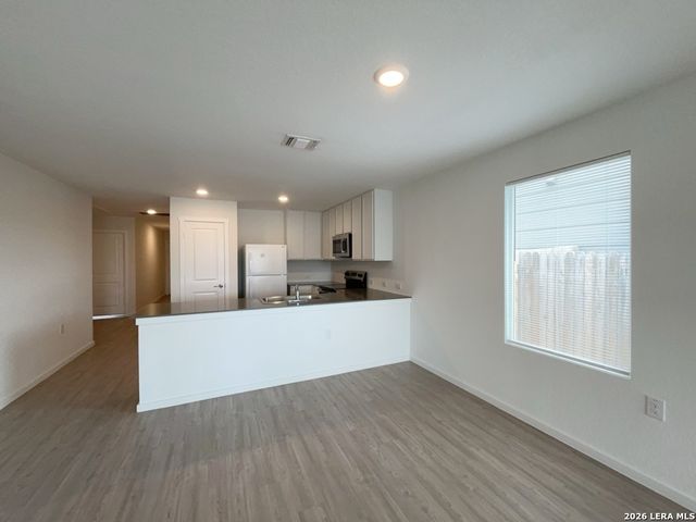5842 Talking Drive, Von Ormy, TX 78073