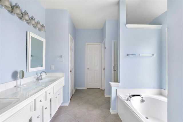 1864 Silent Shore Court, League City, TX 77573