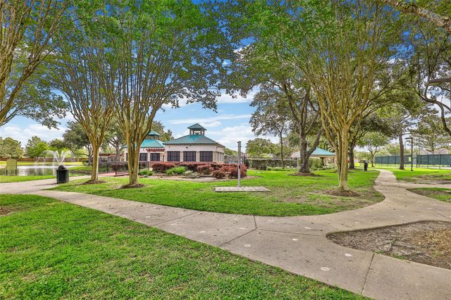 1864 Silent Shore Court, League City, TX 77573