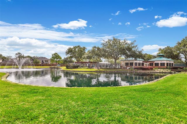 1864 Silent Shore Court, League City, TX 77573