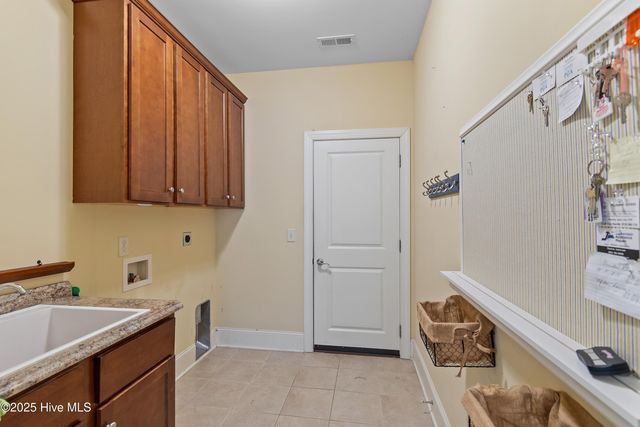 2357 St James Drive SE, Southport, NC 28461