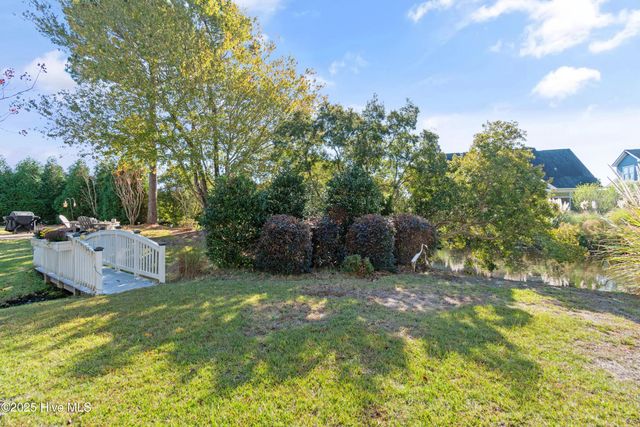 2357 St James Drive SE, Southport, NC 28461