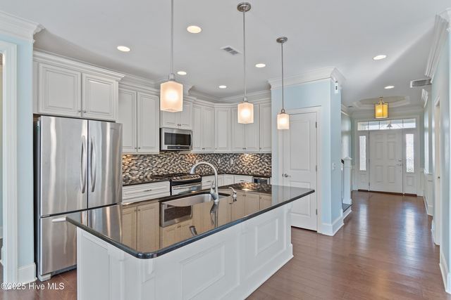 2357 St James Drive SE, Southport, NC 28461