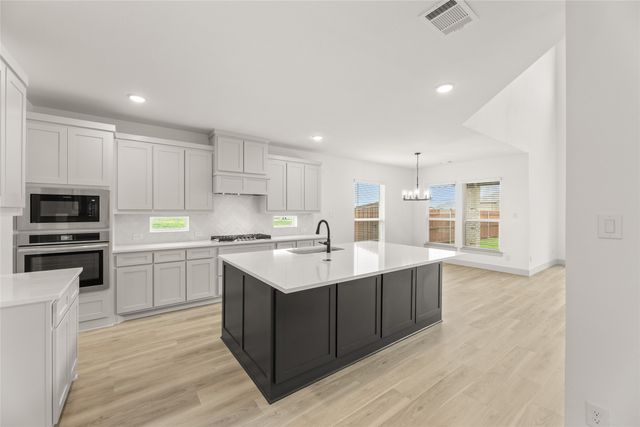3726 Milwaukee Avenue, Midlothian, TX 76065