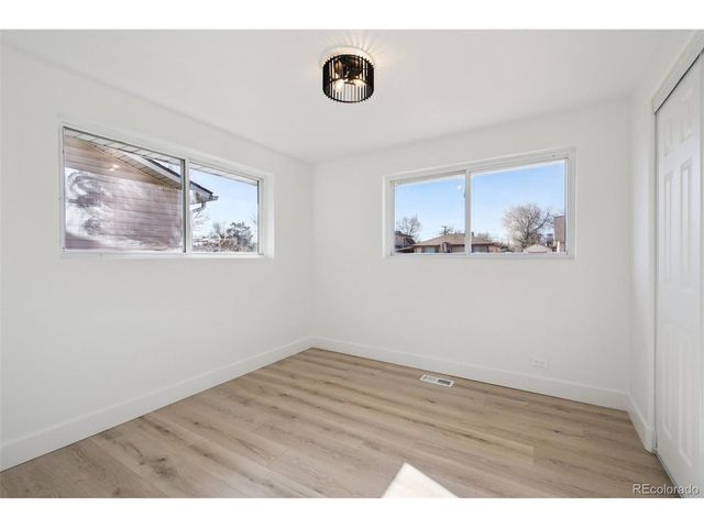 256 King St, Denver, CO 80219