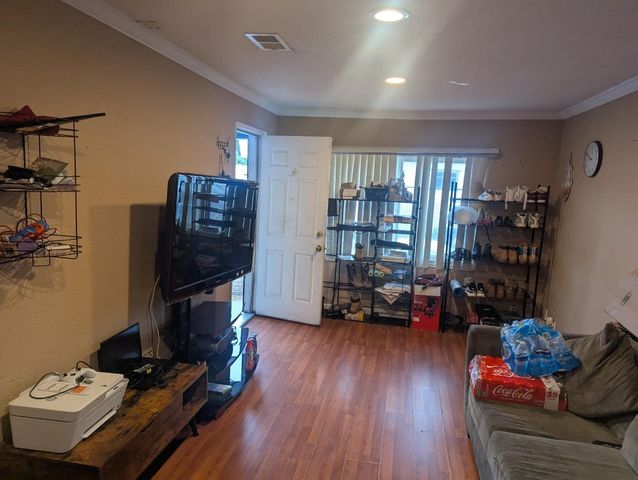 521 Santa Ana Avenue, San Jose, CA 95112