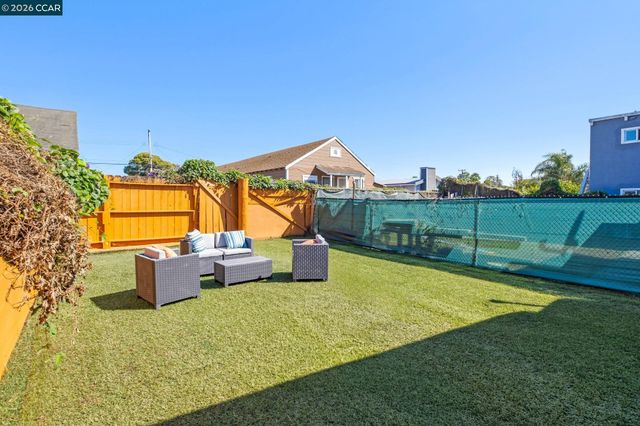 1058 71St Ave, Oakland, CA 94621