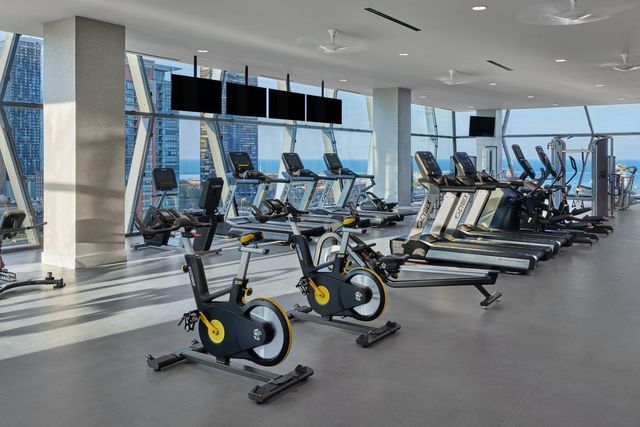 363 E Wacker Drive 2106, Chicago, IL 60601