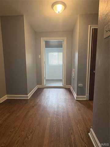 3829 Lawler Drive, Northwoods, MO 63121