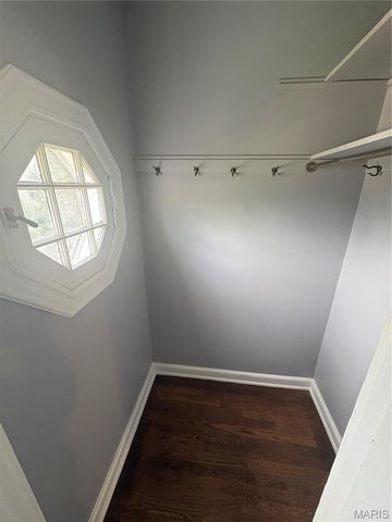 3829 Lawler Drive, Northwoods, MO 63121
