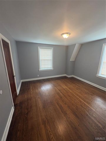 3829 Lawler Drive, Northwoods, MO 63121