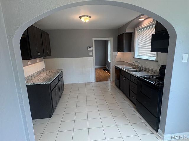 3829 Lawler Drive, Northwoods, MO 63121