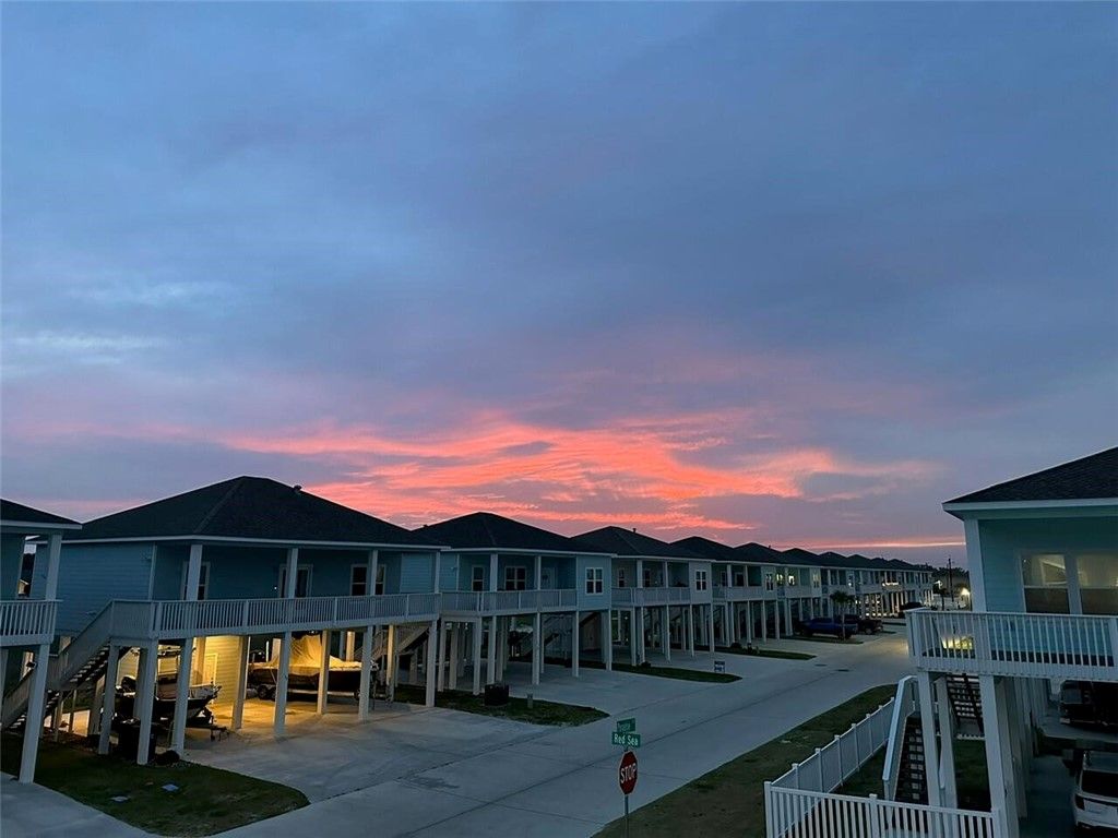 103 Red Sea 2, Rockport, TX 78382 — photo 2
