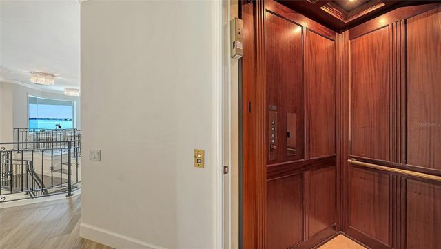 1418 JOHN RINGLING PARKWAY, Sarasota, FL 34236