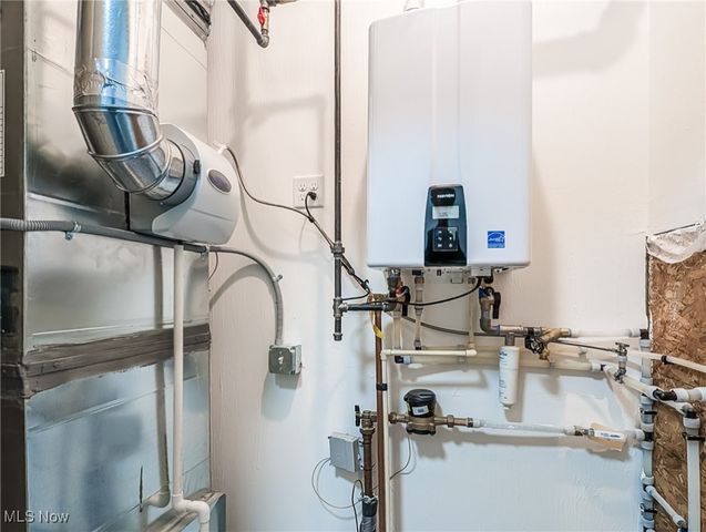 4332 Evergreen Court, North Canton, OH 44720