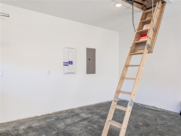 4332 Evergreen Court, North Canton, OH 44720