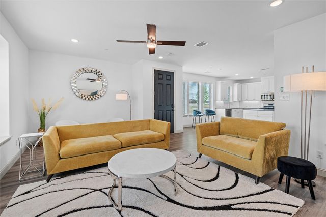 7053 Cedar Creek Drive, Grand Prairie, TX 75054