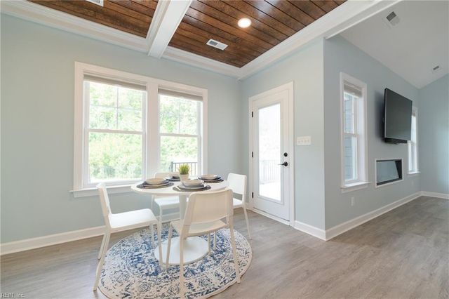115 Osborn LN, Seaford, VA 23696