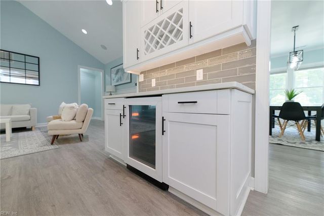 115 Osborn LN, Seaford, VA 23696