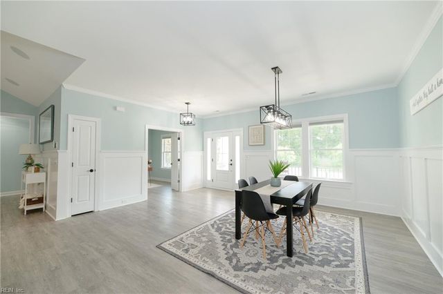 115 Osborn LN, Seaford, VA 23696