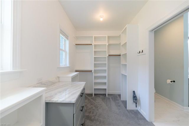 115 Osborn LN, Seaford, VA 23696