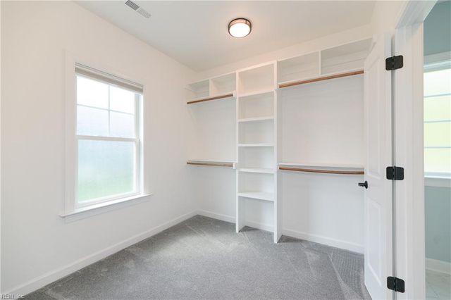 115 Osborn LN, Seaford, VA 23696