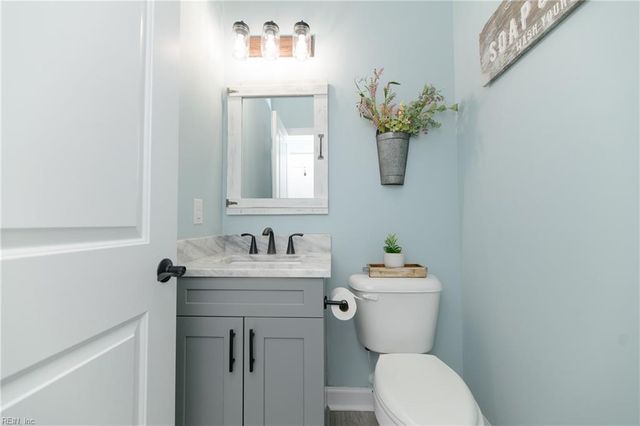 115 Osborn LN, Seaford, VA 23696