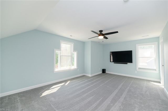115 Osborn LN, Seaford, VA 23696