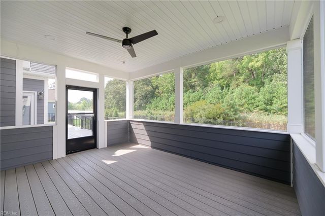115 Osborn LN, Seaford, VA 23696
