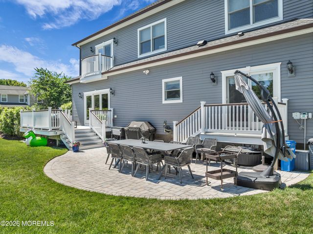 9 Arcana Avenue, Oceanport, NJ 07757