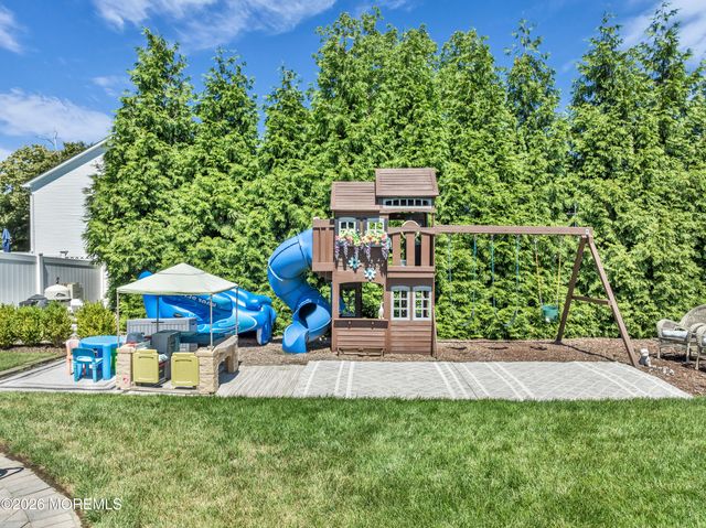 9 Arcana Avenue, Oceanport, NJ 07757
