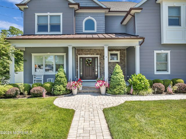 9 Arcana Avenue, Oceanport, NJ 07757