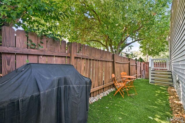 415 McDonough Street, St Charles, MO 63301