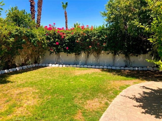 76589 New York Ave, Palm Desert, CA 92211