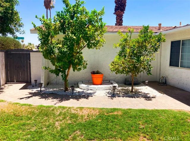76589 New York Ave, Palm Desert, CA 92211
