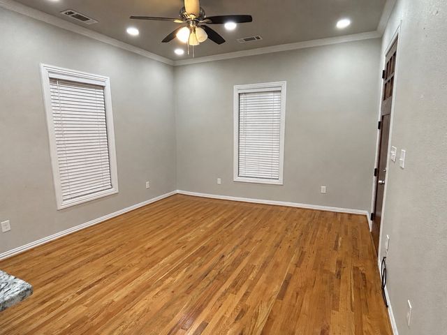 505 S Storey Street, Dallas, TX 75203