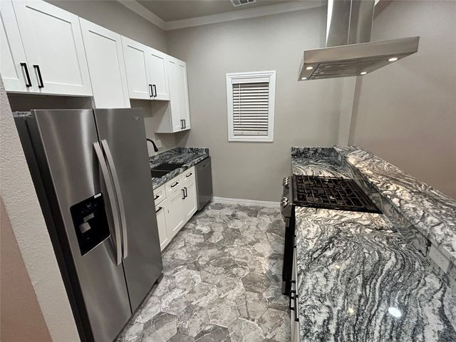 505 S Storey Street, Dallas, TX 75203