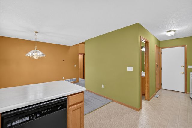 603 NE Oakhurst Drive, Grimes, IA 50111
