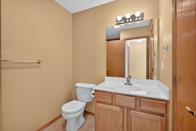 603 NE Oakhurst Drive, Grimes, IA 50111