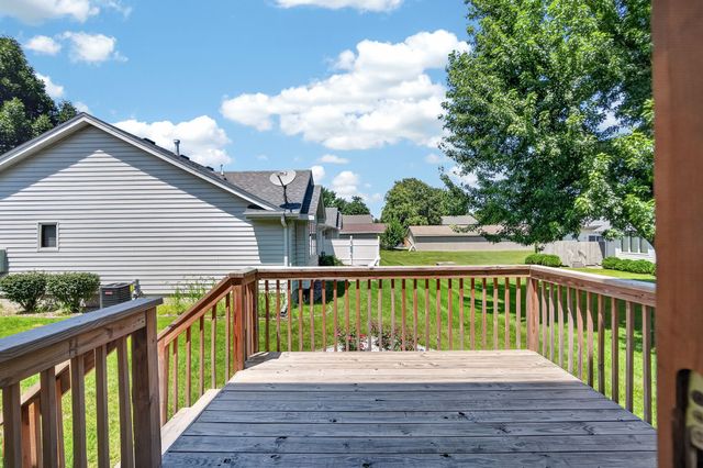 603 NE Oakhurst Drive, Grimes, IA 50111