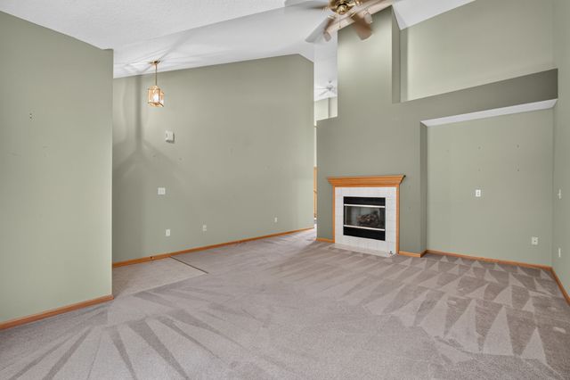 603 NE Oakhurst Drive, Grimes, IA 50111