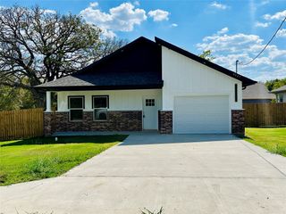 4025 Lake Street, Greenville, TX 75401