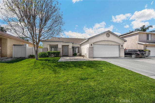 43767 Seine Court, Hemet, CA 92544